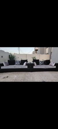 عندي تخم قنفات جلد اسود عشر مقاعد نظيف السعر ميه وعشرين الف دينار١٢٠ ا...