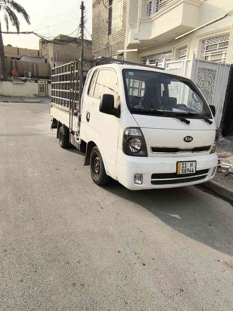 سلام عليكم كيا ٢٧٠٠ موديل ٢٠١٨ مبدل بيها دعاميه وبنيد بدون دواخل السعر ١١٧ وبيها مجال بسيط رقم بغداد نكليزي  مكاني بغداد جسر ديالى ***********
