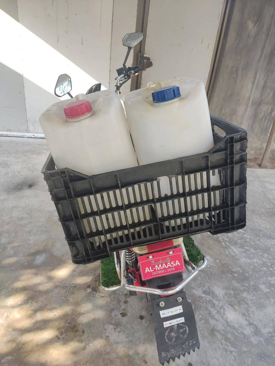 موتور للبيع هورلي موديل 23 السعر 350 وبي مجال بطاريات على الفحص حي الشهداء وبي مجال على الواتساب هذا الرقم بي واتساب ***********
