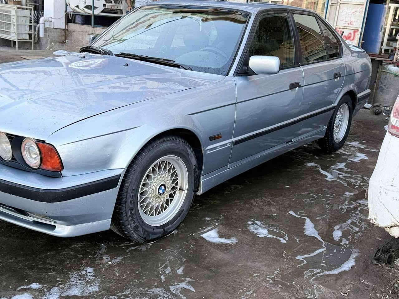 بي ام ٥٢٥
بي ام ٥٢٥ تك فانوص وارد يابان تخم تاير حداده كشنات كهرباء فتحه سقف رقم بغداد صاحبها بلبصره  السعر ٤٠ 
***********
