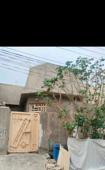 بيت للبيع في حي الأسكان العسكري 
المساحة : 100 متر / طولانية 
السعر: 130 مليون
للأستفسار: ***********
