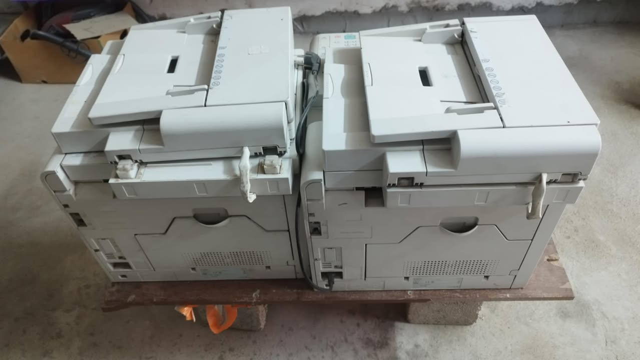 جهاز استنساخ Canon ليزري عدد 2 للبيع
السعر 200 الواحد شرط شغال


**إذا كنت صاحب هذا الإعلان وتريد حذفه لأي سبب، رجاءا أرسل رسالة إلى الدعم الفني**