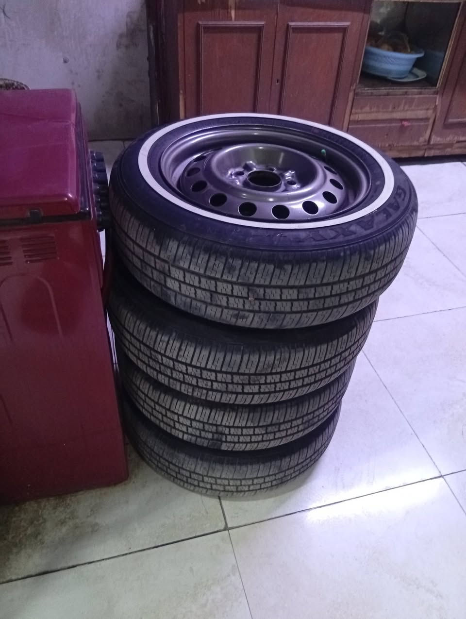 ويل وتاير أقل من شهر مشدودة حجم 15 انتاج بنهاية 25 جدد ويل وتاير 
بغداد ***********
