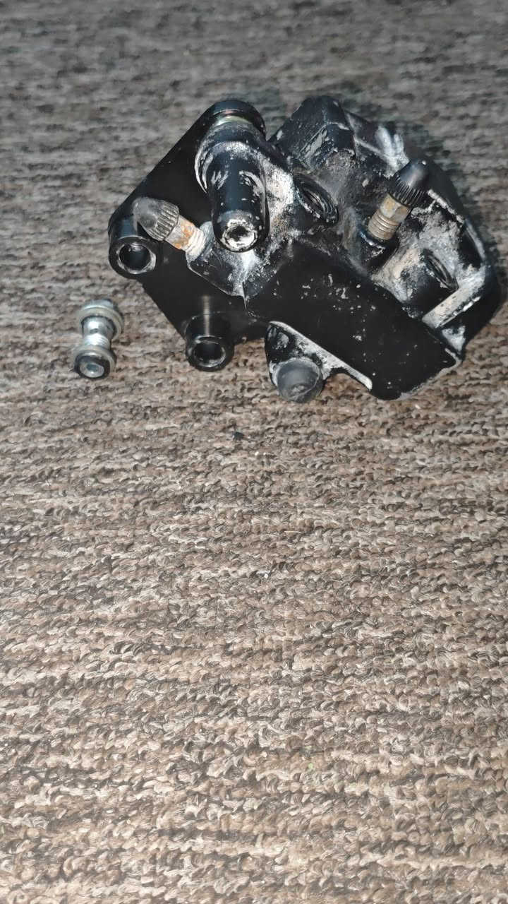 فج R900  للبيع 
مستعمل سعر 10 مكاني بصره زبير


**إذا كنت صاحب هذا الإعلان وتريد حذفه لأي سبب، رجاءا أرسل رسالة إلى الدعم الفني**