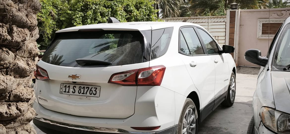 وارد امريكي شوفرليت كوينكس موديل 20 ابيض جاهزة للاخير حادث جدا بسيط وراجع بارد مصبوغ مثل ما موضح بالصور مطلوب مراوس بايك شعندك للمراوس نزلها 
السيارة عارضها 125 بيها مجال


**إذا كنت صاحب هذا الإعلان وتريد حذفه لأي سبب، رجاءا أرسل رسالة إلى الدعم الفني**