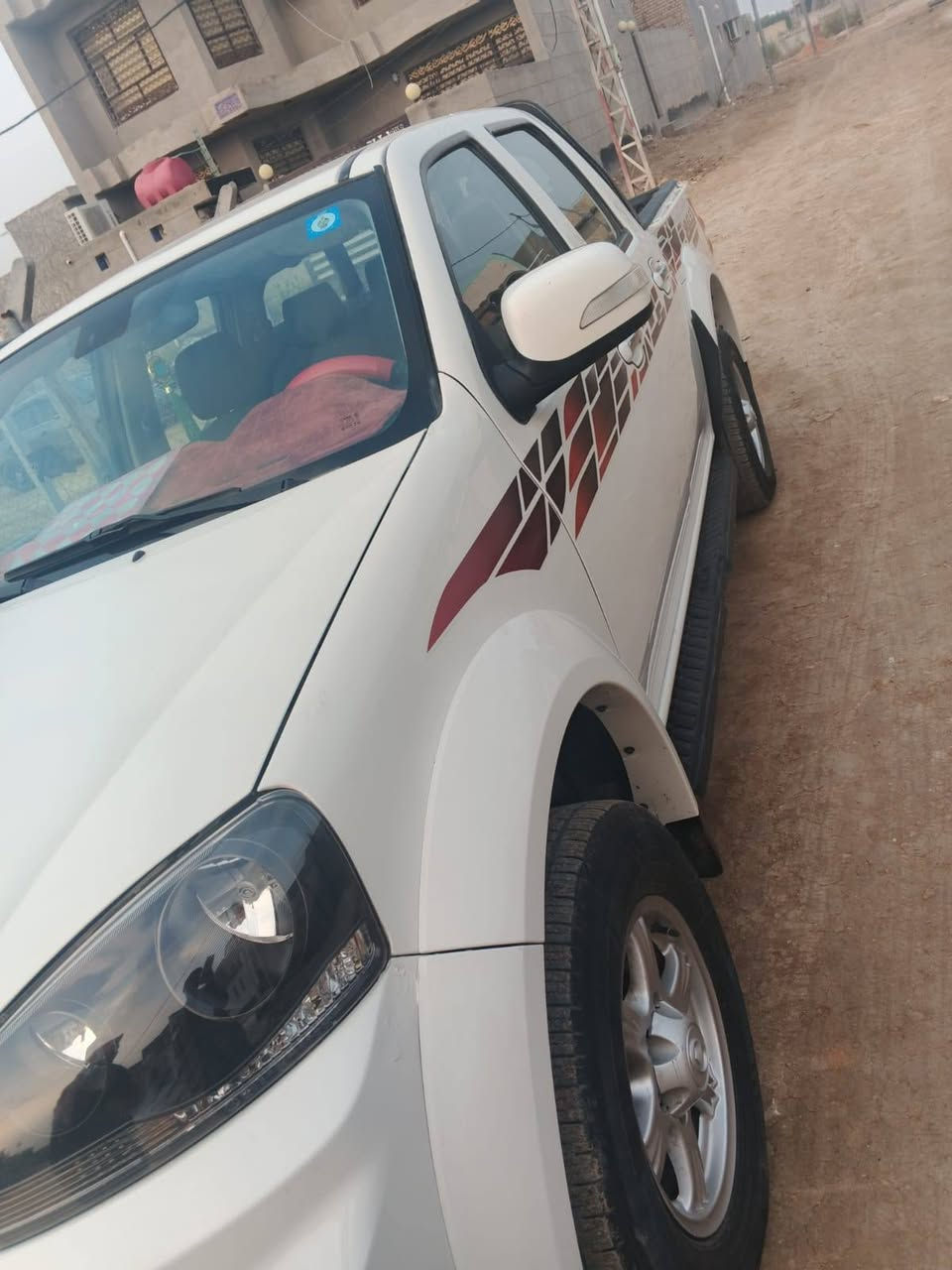 سلام عليكم سياره لبيع كريت ويل موديل ٢٠٢٤ رقم قادسيه دولي الجديد سنويه مجدده ال٢٨ تحويل ثاني يوم ماشيه ٩٤ الف بيها رش صبغ بنيد وجاملغ  والباقي مكفول المكان الديوانيه السعر ١٢٠ وبيها مجال اتصل ***********
