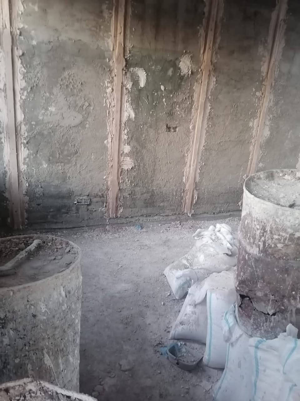 خلفه جص و بورك المتر ب 5من بغداد حالين متفرغ  ***********
