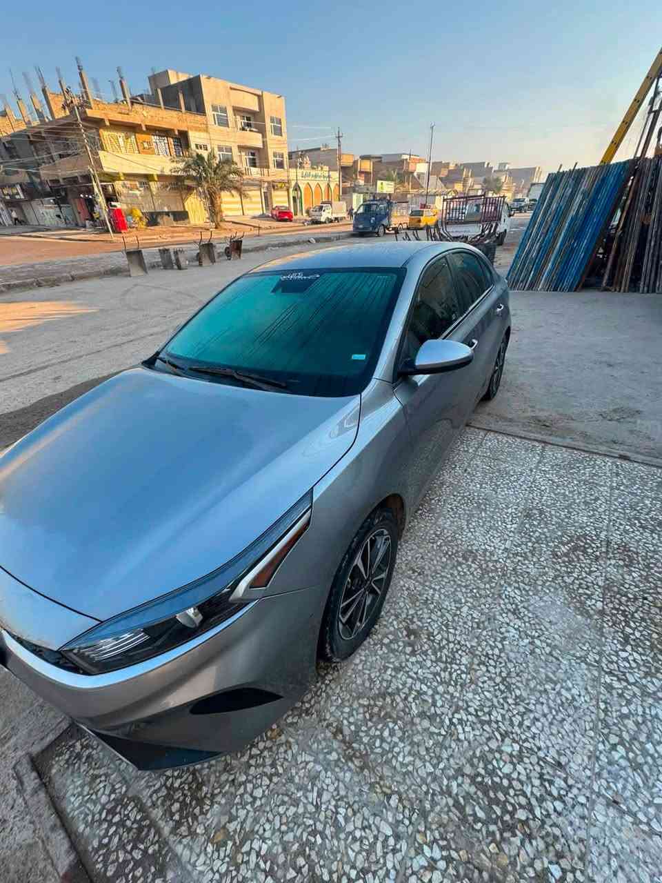 السلام عليكم

فورتي 2023للبيع 

مكفوله عده الجاملغ الامامي مصبوغ نفسه صوره الحادث بلمنشور

بدون تبديل بدون ارباك 

حتى الدعاميات 

مواصفات LX 

شاشه كامره 

تحكم ستيرن فول 

رادار امامي 

قياده ذاتيه 

توقف ذاتي 

منضومه غاز جديده

سياره جاهزه للخير 

رقم بغداد تحويل ثاني يوم 

مكان السياره  بغداد الامين

***********للستفسار

