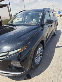 مراوس بسياره أحدث   توسان موديل ٢٣ وارد أمريكي السعر (  185  ) ورقه وم...