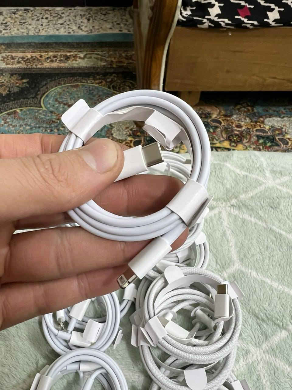 من رخصت الادمن المحترم
ابيع شلعه فقط طلعلي كيبلات بهل شكل يدعم الشحن السريع تايبسي ب تاسيبي و تايبسي بايفون كيبل يدعم الشحن السريع كتان متانه العدد 50 قطعه الي مهتم يتفضل خاص ويدلل


**إذا كنت صاحب هذا الإعلان وتريد حذفه لأي سبب، رجاءا أرسل رسالة إلى الدعم الفني**