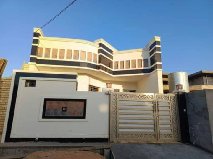 السلام عليكم كادر مصرى شغل درجة اولى والحمد لله نشتغل ببغداد وهاد رقمى  ***********
