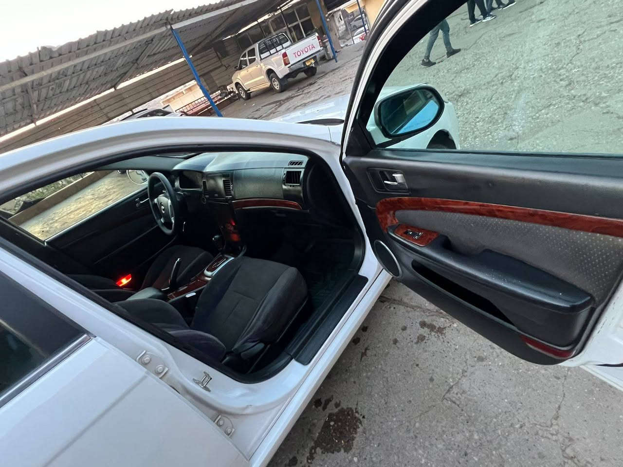 شوفر ليت ابيكا 2009 رقم اربيل  تحويل ثاني يوم كير محرك 2400  تبريد فول  سياره كلش نظيف جدا  سعرها 75وبيه مجال   للشراي
مكان السيارة سامراء/ 
للإستفسار على رقم الهاتف 
***********
