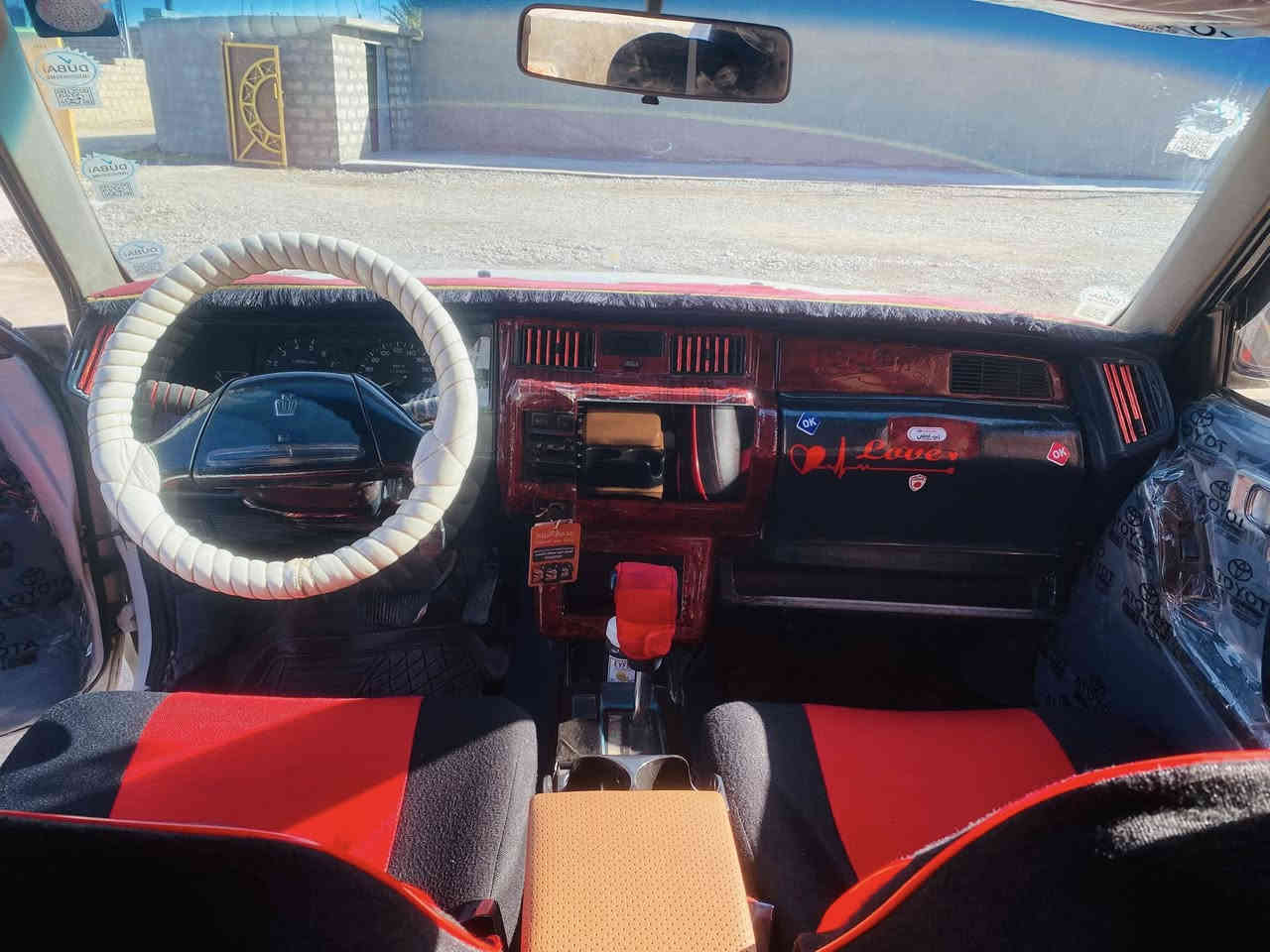 سيدان يسار اصلي موديل 91 مصبوقة حزام                                           رقم نينوى دولي وهزه جديد 
مكينه اثنين ونص 
السعر 55 
مكان السياره الشرقاط 
***********
