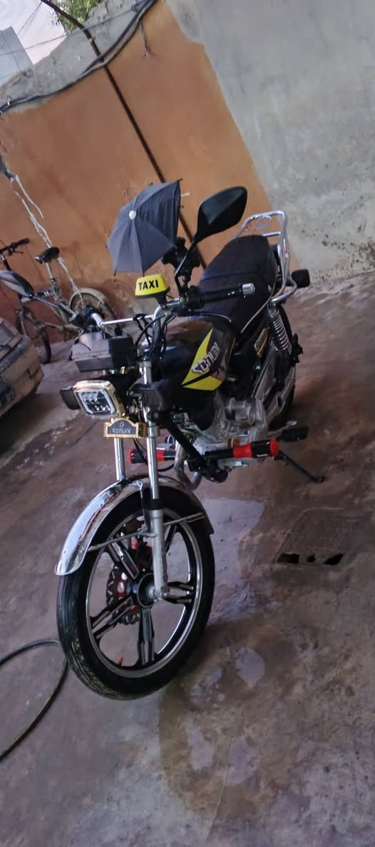 السلام عليكم
دراجه ايراني 24 كهربائيات كلها شغاله 
 بس شاشه طافيه مكاني سامراء السعر 625
رقمي ***********
