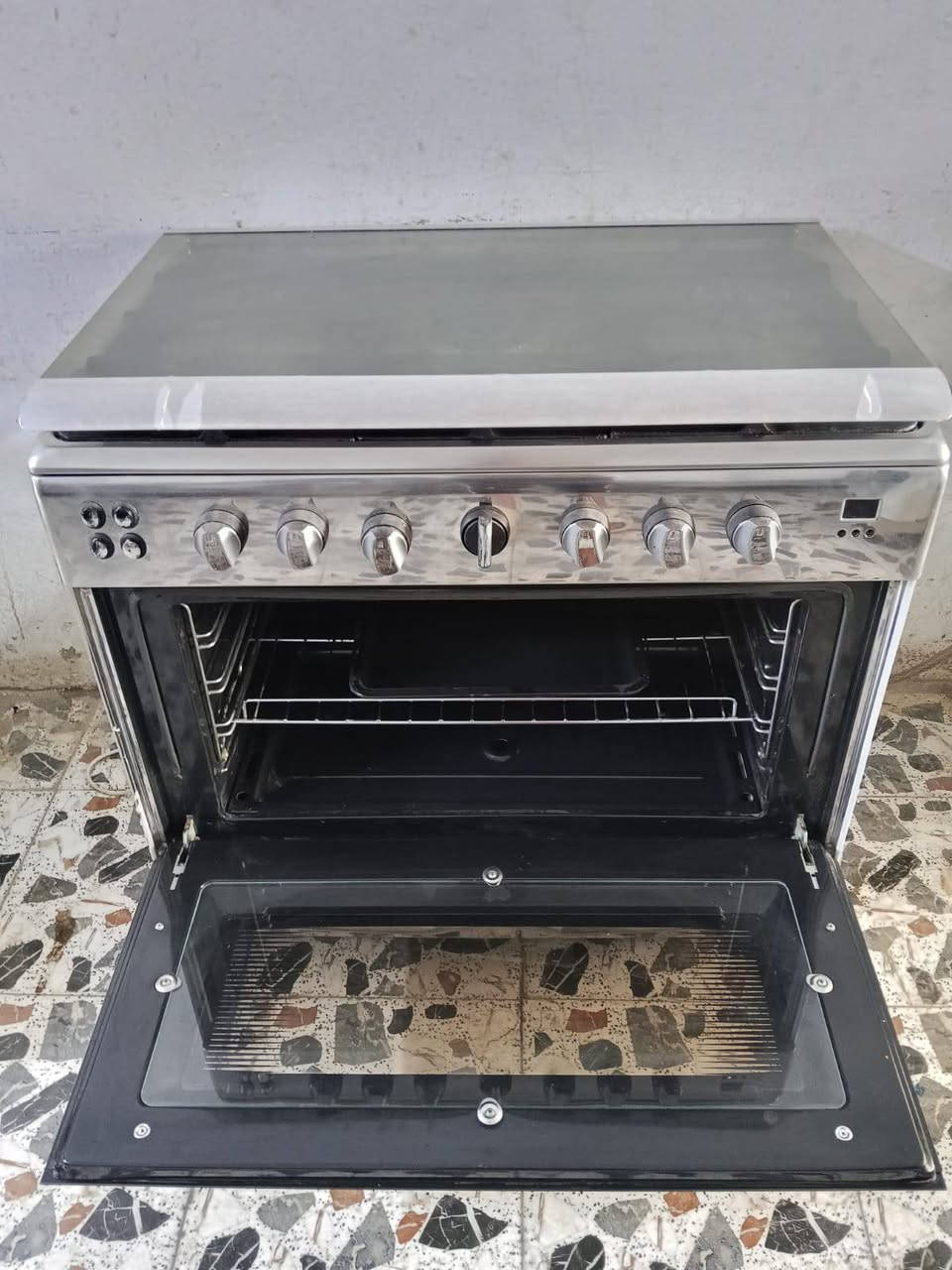 طباخ ايطالي جديد باب اول علفحص شغال فرنه فوك وجوة شغال حله


**إذا كنت صاحب هذا الإعلان وتريد حذفه لأي سبب، رجاءا أرسل رسالة إلى الدعم الفني**