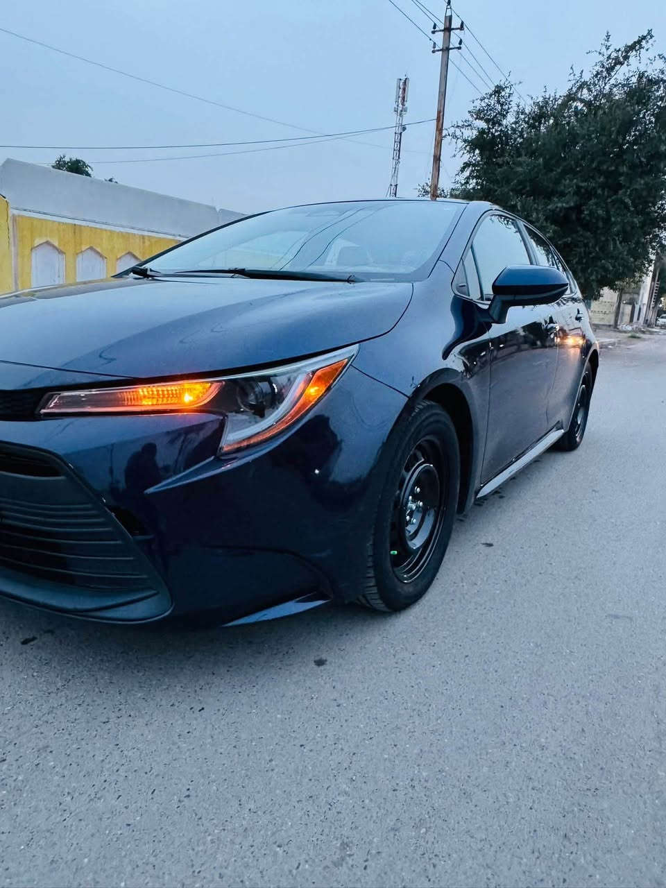 السلام عليكم 
للبيع كورلا موديل 2023 امريكي فئة LE حادث جاملغ امامي يمنة  فقط تبديل او ربع البنيد صبغ بدون دواخل
بدون ايرباك فقط جاملغ مكينة 2000 كير 10 نمر  
  سيارة جديدة بمعنة الكلمة اللون حبري متغير 
مواصفات السيارة فول تحكم ستيرين رادار امامي 
تحديد مسار / قيادة آلية / كروز سرعة / شاشة ابل كار بلي
تحكم تبريد بيانو / سايد بريك بصمة/ اوتو هولد /
تدعم الشحن السريع تايب سي تايرات جدد صبغ ويل جديد صدر امامي خلفي جديد بعدة على وضع الشركة
سيارة برغي مملعوب بيها كلة شركة ع البلاد 
ماشية 48 الف حقيقي شرط الفحص 
السعر140 او بيها مجال للشراي مكاني( بغداد الدوره ) 
للاستفسار *********** اتصال @
*********** واتس اب فقط
