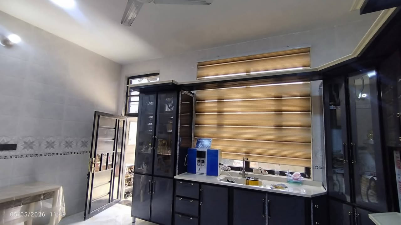 على بركة الله 🌹
بيت للبيع مساحة ٢٠٠ متر، بناء حديث ٢٠٢٦ درجة أولى، طابو زراعي سند ٢٥، تحويل مباشر باسم المشتري.
العنوان: بزل حجي علي قرب العلوية شريفة.
السعر ١٢٥ مليون وبيه مجال للتفاوض.
📞 للاستفسار: ***********
مكتب كرار جبر للعقارات.

