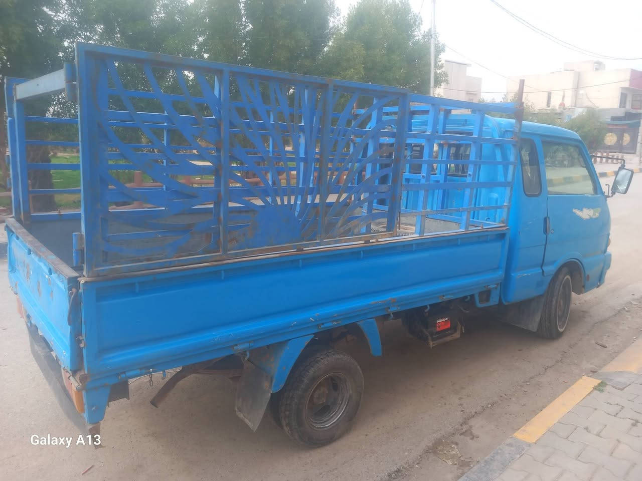 السلام عليكم كية بنكو موديل ٩٦ سنوية للسبعة وعشرين السيارة ب اسمي كير و محرك و اكسل مكفولات عنوان ديالى خان بني سعد للتواصل ***********
