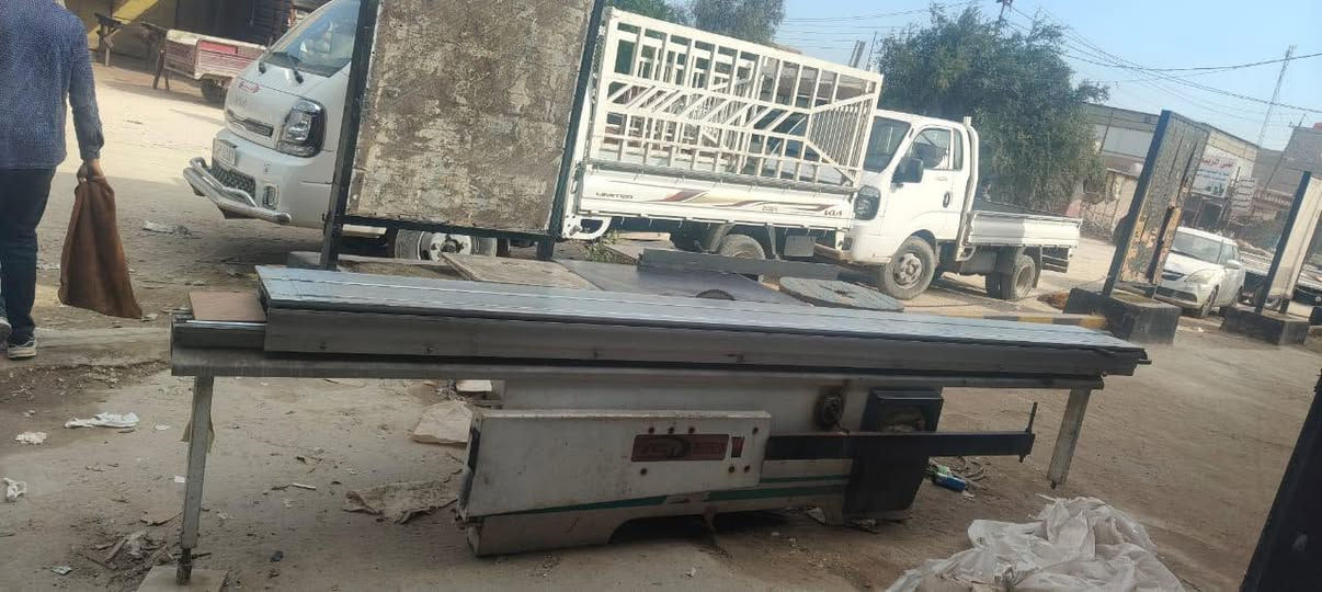 السلام عليكم مكاين جاهزه  منشار قرصي تركي 380 الفتحه مالته والpVC ثلاث حركات للبيع بسعر مناسب. المكان كربلاء اتصال ع الرقم ***********
