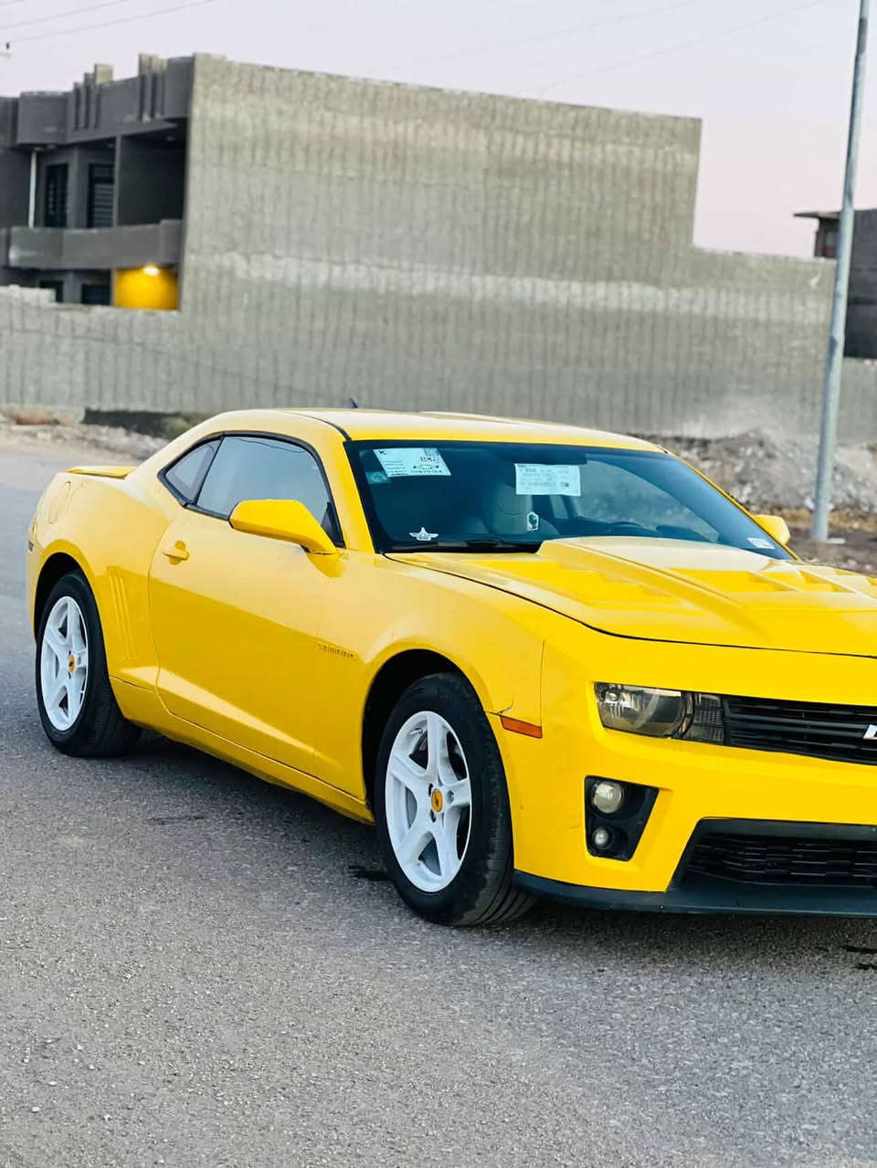 سلام عليكم كمارو2010كير ومحرك وحداديه كفاله تخم تاير جديد مال جناي جاهزه الاخير السياره كلش نضيفه حداديه جديده منضومه زنون رقم بغداد انكليزي سنويه ال2029كهربائيات كلها شغاله
السعر75وبيها مجال 
الاتصال***********
ما متوفر بلخاص 👆👆
