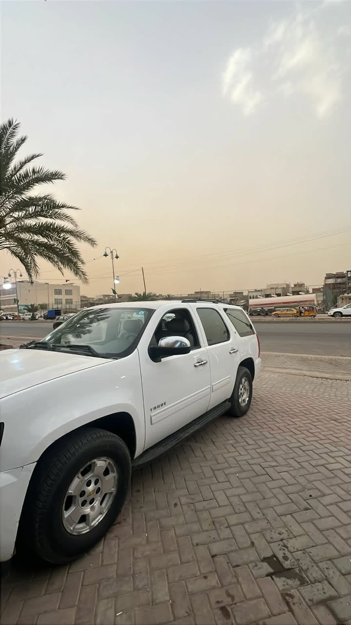 السلام عليكم …
تاهو بتره وارد كندي  موديل ٢٠١4 ماشية 140الف ميل قابله للزياده سيارة نظيفة مال بيت  دواخل رصاصي vipجديدة كلش حادثها جداً بسيط طخه بجاملغ لوره لصدر وبيها بخات تكحيل   حدادية توب مكينة بيه خربطه  وكير واكسل جدد تخم تاير جديد كهرباء بلاد رقم بغداد انكليزي  *********** 

كشن امامي منفصل 
كراسي جلد 
كراسي امامي كهرباء

فول تحكم ستيرن 

جامة خلفية ريمونت
السياره فئه LT على لبلاد 
السعر 220$وبيه مجال
