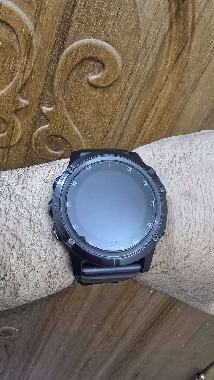 فنكس5xبلس حجم51مع كيبل شحن نظافة كماموضح سير كتان استفسار واتس وخاص ***********
