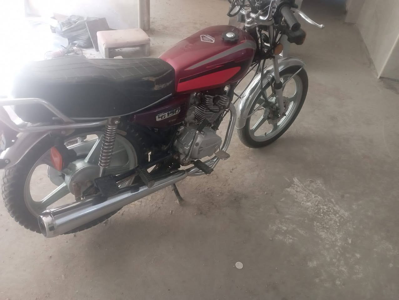 سلام عليكم سيفان موديل 21 اوراق كامله درجة جاهزه كل نقص مابيه كله شغال
مكاني حله شارع 80 
السعر 525
رقمي ***********
