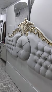 سرير • رصاصي فاتح • جديد