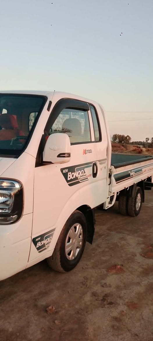 للبيع كيه حمل موديل 2021 مكفوله كفاله عامه سياره جديده بمعنى الكلمه 
تبريد تدفئه كير محرك شاصي رقم شاصي كلها كفاله
رقم قادسيه 
المكان ديوانيه 
السعر 138وبيها مجال 
***********
