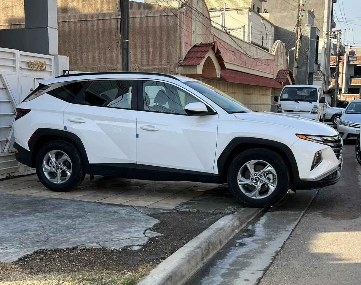 ‎توكسان 2024  
‎وارد امريكي رقم اربيل بأسم شركة وكالة او تحويل مضمون صور الحادث مرفقة  
‎ المواصفات : بصمة / كشن كهرباء / شاشة كبيرة / هندبريك دكمة / مود درايف / اوتو ستوب / جنطه كهرباء / محرك 2500 GDI / تدفئة بالكشنات /  مانع انحدار / تبريد قطعتين / رادارت / رادار نقطة عمياء / تشغيل عن بعد / شاحن وايرليس 
للاتصال ***********
