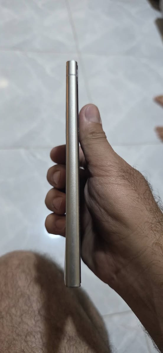 سلام عليكم( 24) التره جهاز تحفه  بعده جديد وبي كارت الضمان الشركه تريده سعره ((مليون ))ميعجبك أعبر المنشور الأتصال /***********
