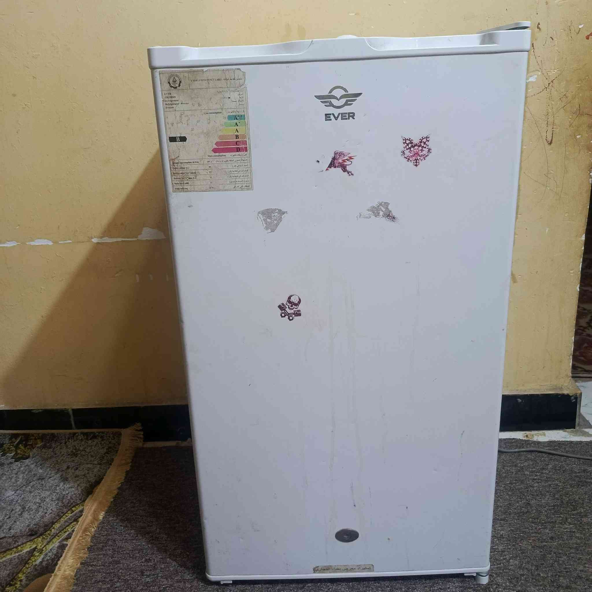 سلا عليكم ثلاجه للبيع الزغيره بعدها كارتون شرط شغل السعر ٨٠ مكاني ذي قار مركز رقم الهاتف ***********
