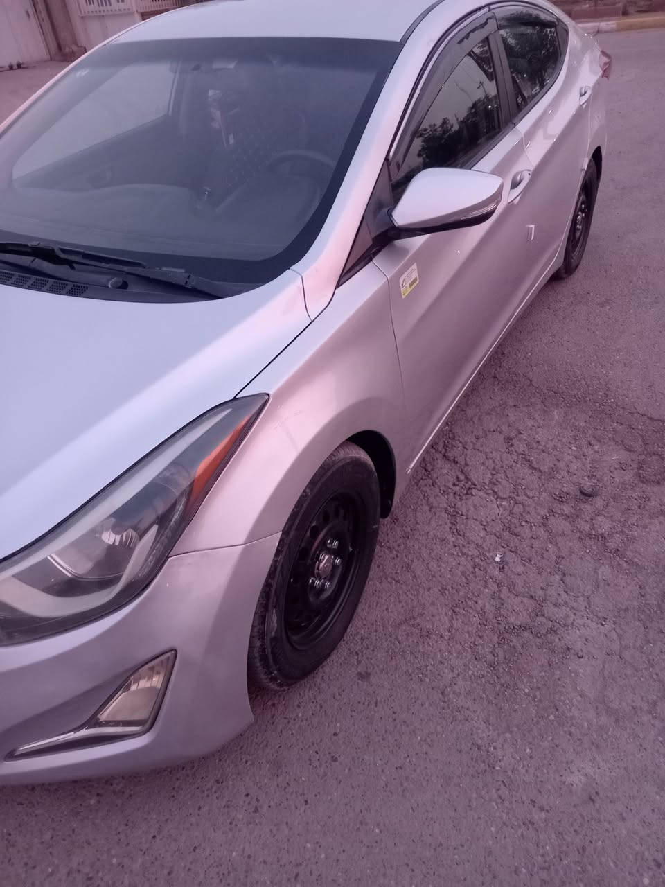 النترا موديل ١٦ كوري رقم بغداد انكليزي بأسمي سنويةل٢٨ هزه جديدة صبغ اربع قطع مثل ماموضح بسونار بدون دواخل محرك وكير اوتو وتبريد خيرمن الله صدر أمامي خلفي وتخم تاير وغرفته مدوشمة جديده حتى الكاعيه  السعر١٠٠ ورقه يعني شده وبيه مجال قليل الاتصال على الرقم ***********بلازحمه لم ارد على الفيس مكان السيارة بغداد
