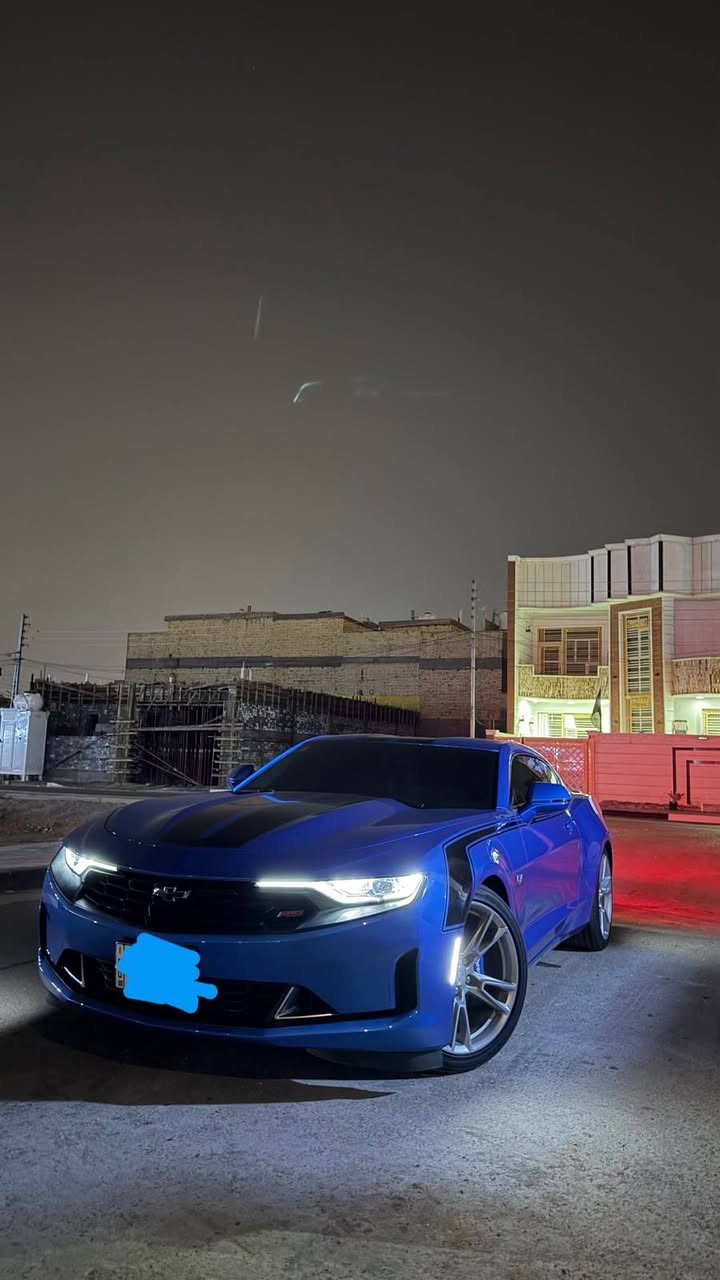 🚗 للبيع 

Chevrolet Camaro RS 2024 

شيفروليه كامارو RS 2024 – خليجي وكالة عبد الطيف 

 🌍 المدينة –   بغداد  - البياع 

  🛣️  المسافة المقطوعة      - 21 الف فقط 

------------------------------------------------------------ 
✅ المواصفات:  

✅ الموديل: 2024
✅ الفئة: RS
✅ المحرك: V6 سعة 3.6L بقوة 335 حصان
✅ ناقل الحركة: أوتوماتيك بـ 10 سرعات
✅ نظام الدفع: خلفي RWD
✅ اللون: ——
✅ الزجاج: وكالة
✅ الويلات: مقاس 20 إنش سبورت
✅ المسافة المقطوعة: 700 كم فقط (زيرو وكالة)
✅ الإضاءة: LED أمامي وخلفي
✅ فتحة سقف بانوراما
✅ نظام صوت Bose الفاخر
✅ شاشة وسطية 8 إنش مع نظام Apple CarPlay و Android Auto
✅ مقاعد جلد رياضية مع تحكم كهربائي
✅ كاميرا خلفية وحساسات
✅ نظام الدخول الذكي والتشغيل بالبصمة
✅ أنظمة أمان متطورة (رادار أمامي - مانع انزلاق - أوتو هولد - تنبيه مغادرة المسار) 
السعر 250 
العنوان كربلاء 
***********
