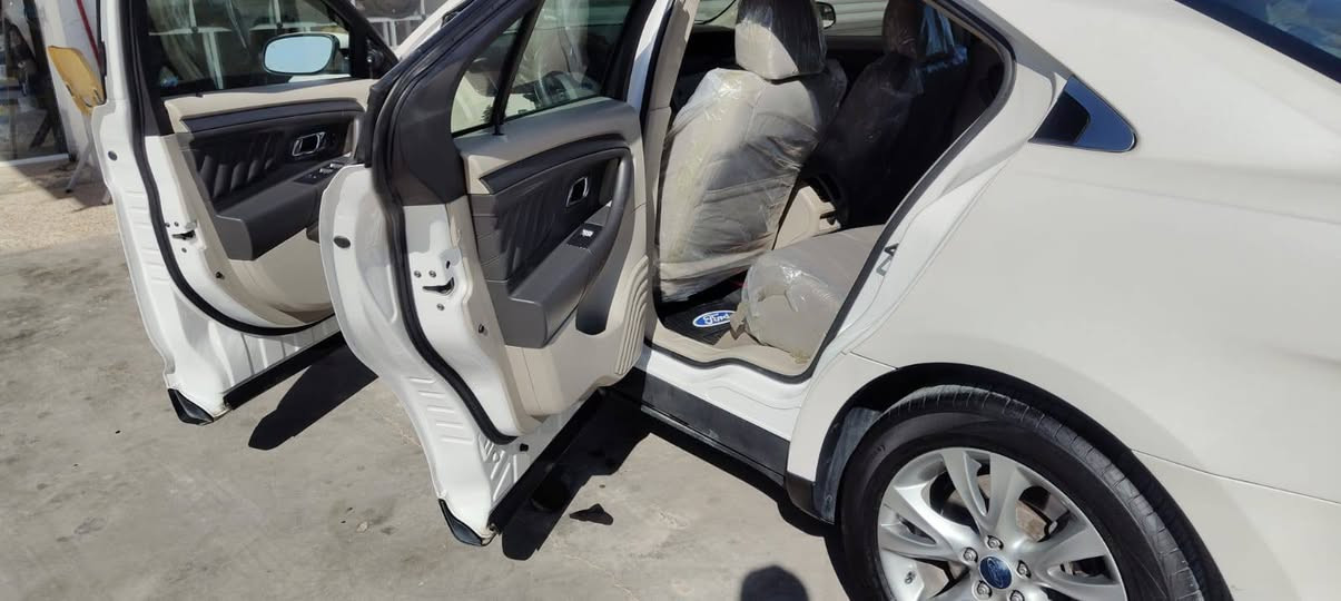 سلام عليكم للبيع فورت تورس 2011 سياره وارد امريكي كلين تايتل بدون حادث بل عراق صار بيها هاي القطعتين بدون ايرباك بدون شواصي
سياره مواصفات SEL فول مواصفات عده الفتحه 
شفتات ستيرن 
كشنات كهرباء قطعتين تبريد 
داخل 7الوان تخم تاير جديد صدر امامي خلفي جديد تدفئه وتبريد كله شغال سياره كامله مكمله من كل نواحي بسمي تحويل ثاني يوم مكان سياره ديالى سعر سياره 110 وبيها مجال اي ستفسار ***********
