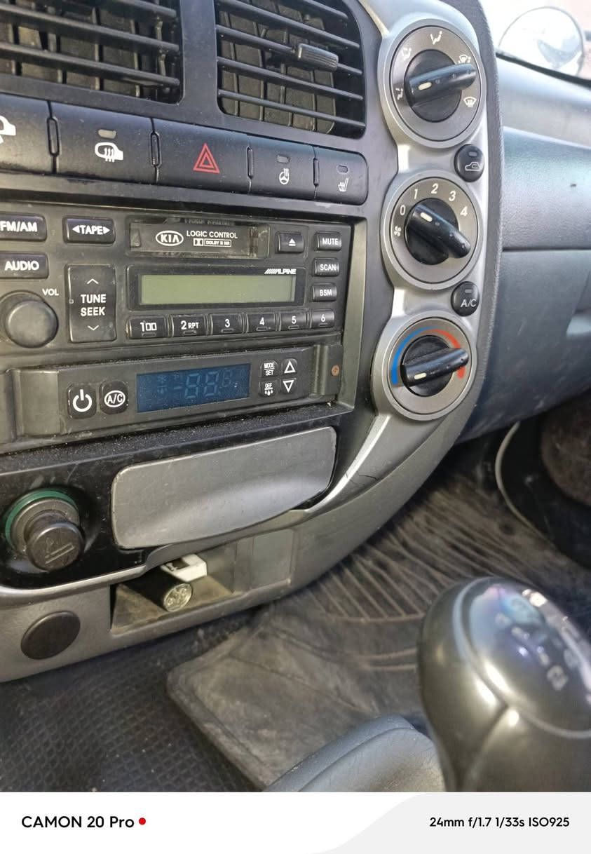 سلام عليكم كيه براد للبيع موديل 2007 مكفولة كفالة عامه سياره جديده عله بلاد مكينه و كير حاويه رقم بغداد نكليزي تبريد ثلج تجميد لوك سعر ب 110 اتصل ***********
