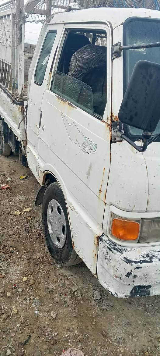 سلام عليكم سياره للبيع بنكو 96 رقم بغداد تحويل ثاني يوم سعر 50 وبيه مجال مكان بغداد  بل شعله ***********
