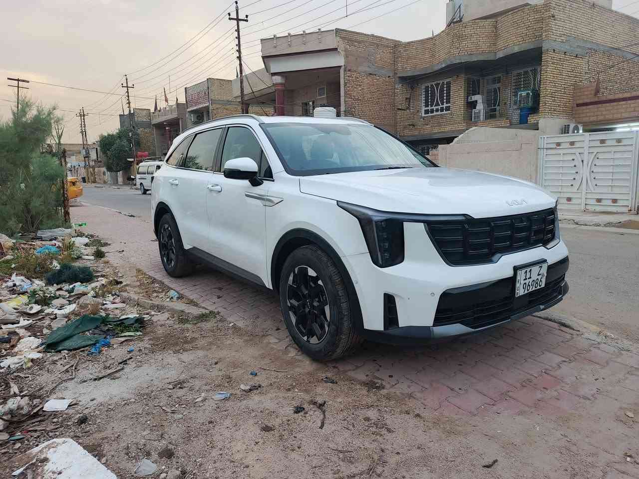 سلام عليكم سورنتو للبيع وارد امريكي موديل 24 فول مواصفات بستثناء البانوراما حادثه بنيد وجاملغ وباب رقم بغداد ابسمي السعر  200 للتفاصيل الاتصال على الرقم ‏‪***********‬‏
