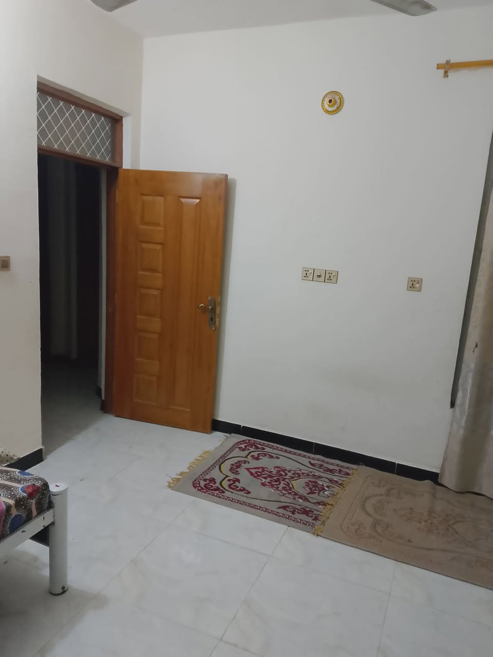 البيت للبيع طابو صرف 100 متر مربع 10في 10 طابقين حي الجامعه شارع 20 قرب مدرسة السجى بناء 2023 مطلوب اسكان بناء 4 غرف نوم استقبال مطبخ صاله عدد 2 صحيات داخل وخارج سعر على واتساب فقط ***********
