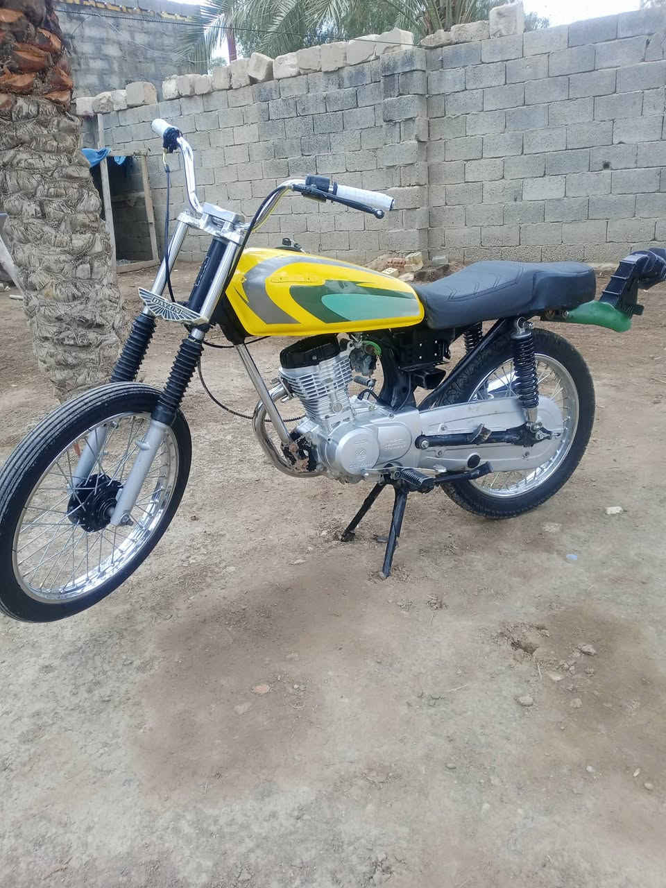 سلام عليكم دراجه موديل تعمير جديد موديل 25 دراجه تخبل بدون اوراق سعر 550وبيها مجال  بسيط شراي يراسلني خاص ويدلل


**إذا كنت صاحب هذا الإعلان وتريد حذفه لأي سبب، رجاءا أرسل رسالة إلى الدعم الفني**