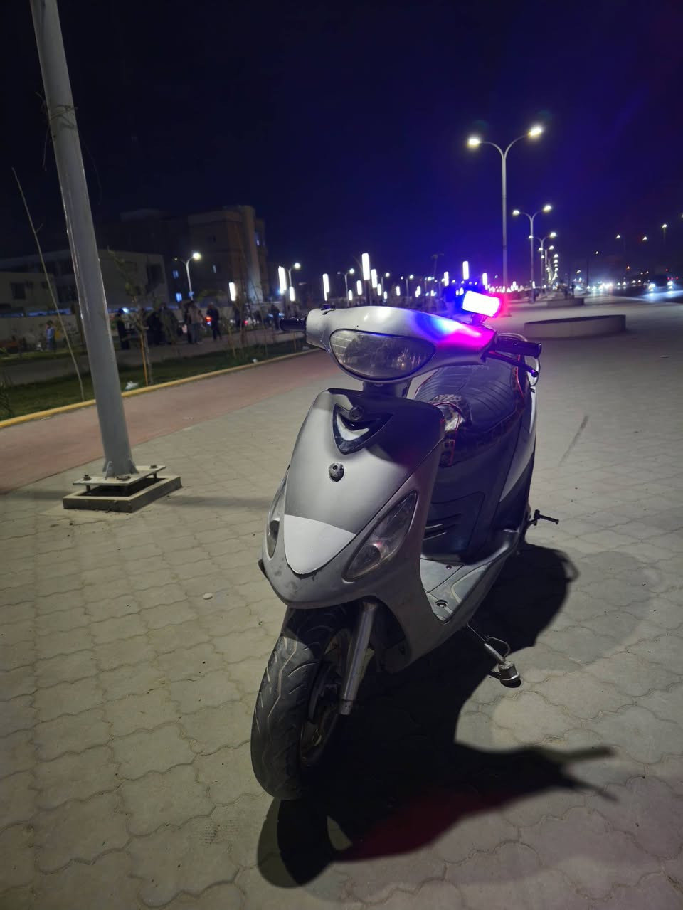 دراجه ماكس قجمه
نضافه نفس ما موضح بصور  سعرها 550 بيه مجال بسيط
مكينه بلاديه لدراجه مختمه 
متواجد واتساب ***********
البصره الطويسه
