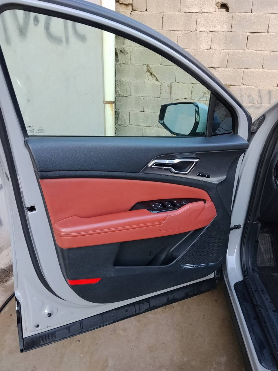 تشغيل عن بعد
كامرات 5 
توقف ذاتي
داخل لونين مميز
كشن ميموري ذاكره عدد٢
كشن كهربائي
هندك بريك بصمه
قياده ذاتيه 
شاشاه اعطال
صندوق بصمه
مكينه 2500
كشن تدفئه تبريد
استرين تدفئه
إضاءة LED كاملة أمامية وخلفية
اشاره وكامره بلمري
كامره اماميه
كامره ذكاء اصطناعي
توقف ذاتي 
كير أوتوماتيك 8 سرعات
نظام دفع رباعي AWD
شاشة وسطية كبيرة 12.3 إنج
شاشة عدادات ديجيتال 12.3 إنج
فتحة سقف بانوراما
كاميرات 360 درجة
مقاعد جلد مع تبريد وتسخين
نظام صوت Harman Kardon
حساسات أمامية وخلفية + رادار
نظام المحافظة على المسار
مراقبة النقطة العمياء
فرملة طوارئ تلقائية
مثبت سرعة ذكي
باب خلفي كهربائي
ple CarPlay و Android Auto
شاحن موبايل لاسلكي
لون سمنتي لون مميز
بدون حادث بفقط بارد
العنوان بغداد بسمايه وسعر مستحيل تلكي بهاي الموصفات
مستعجل بلبيع وتجي وتشوف وتحكم بعينك
                                                                ‎0774 444 0036
السعر 215
