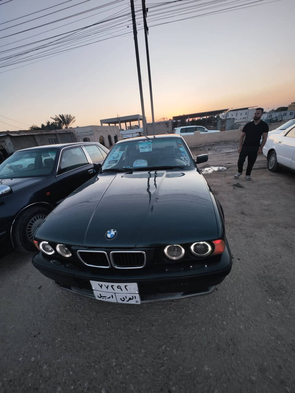 السلام عليكم BMW حجم 525  مسكر  رقم اربيل سنوي منتهيه سياره نظيفه وما بيهه اي نقص مصبوغه عام للجماليه بدون اي حادث فقط اكو شخوط بسيطه صفحة الراكب موضحه بالصور  وبيه غرامات 8 ورقات  انزلهن من سعرها للبيع بسعر 50 ورقه وبيه مجال للشراي  العنوان بصرة قضاء المدينه للاستفسار هذا رقمي بيه واتساب  *********** .
