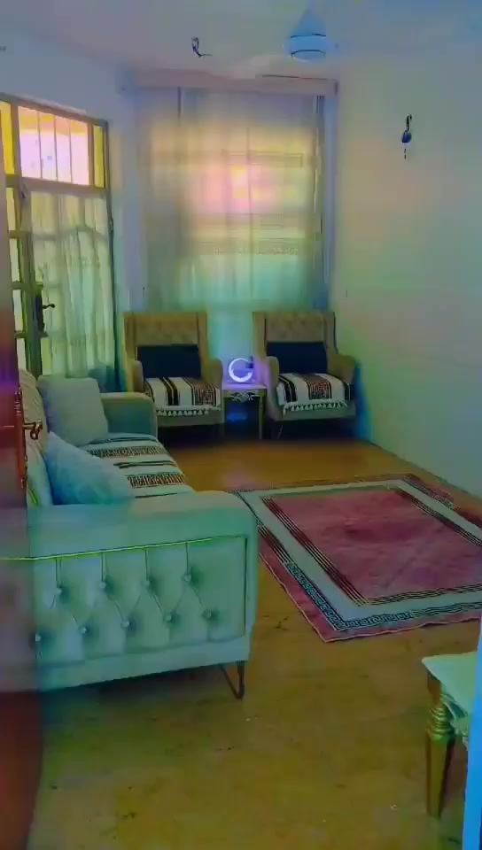 دار للبيع مساحه 62متر طابقين واجه 5 ونزال 12طابو صرف زعفراني خلف جامع الصدرين قرب  ملعب علي حيال سعر 110مليون***********
