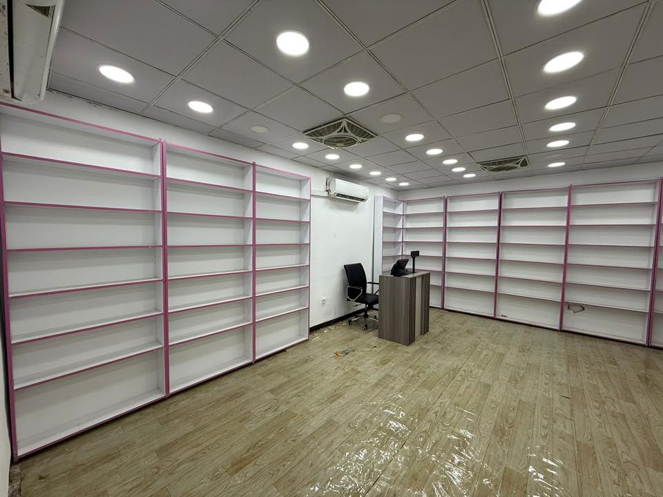 فاترينات 
متوفر 30 قطعة 
متر في مترين ونص عمق 20 

سعر القطعة 35 الف 
بغداد الجديده


**إذا كنت صاحب هذا الإعلان وتريد حذفه لأي سبب، رجاءا أرسل رسالة إلى الدعم الفني**