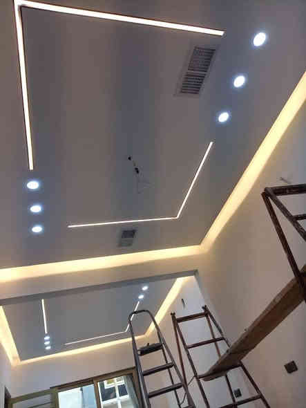 ---

🎨✨ أبو يوسف للديكورات ✨🎨
جمال بيتك يبدي من اللمسة الأخيرة.. وإحنا نضمنلك أحلى لمسة!

🔹 شغلنا يشمل:
✅ جبسون بورد بأحدث التصاميم
✅ صبغ وطلاء بأجود الأنواع
✅ تغليف جدران (بديل الرخام + بديل الخشب)
✅ سقوف ثانوية حديثة

📍 الخدمة حصراً داخل الموصل
✔️ التزام، سرعة، وأمانة بالعمل

📞 للتواصل: [‏‪بي واتساب***********‬‏]

✨ مع أبو يوسف .. خلي بيتك يحچي بذوقك ✨
