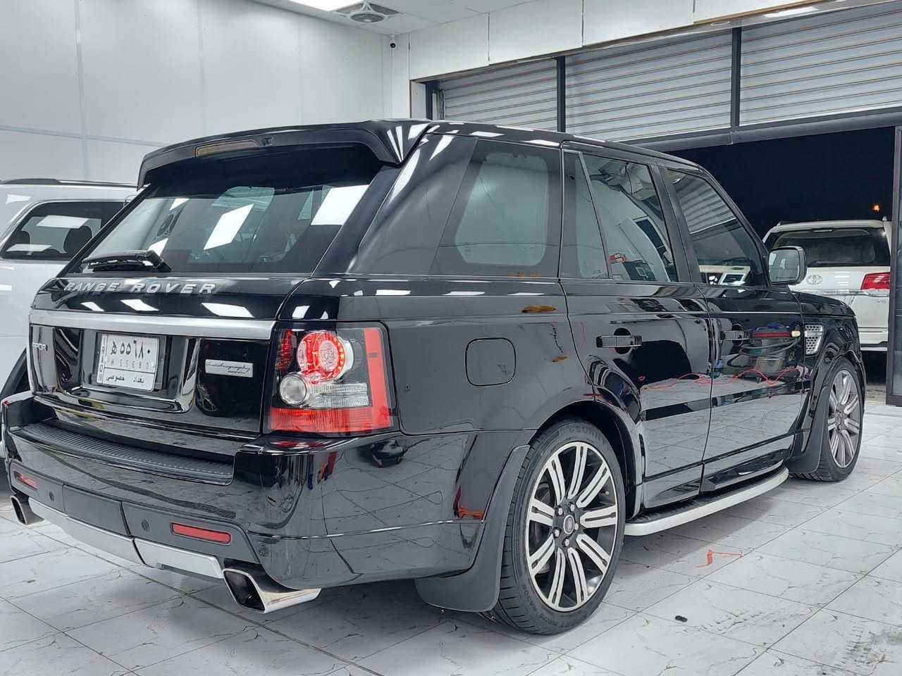 سلام عليكم  رانج مديل 12 خليجي بسمي مناقصه ايشي جكات تنزل وتصعد مكينه 8 عادي  مكاني كربلاء اي استفسار ***********
