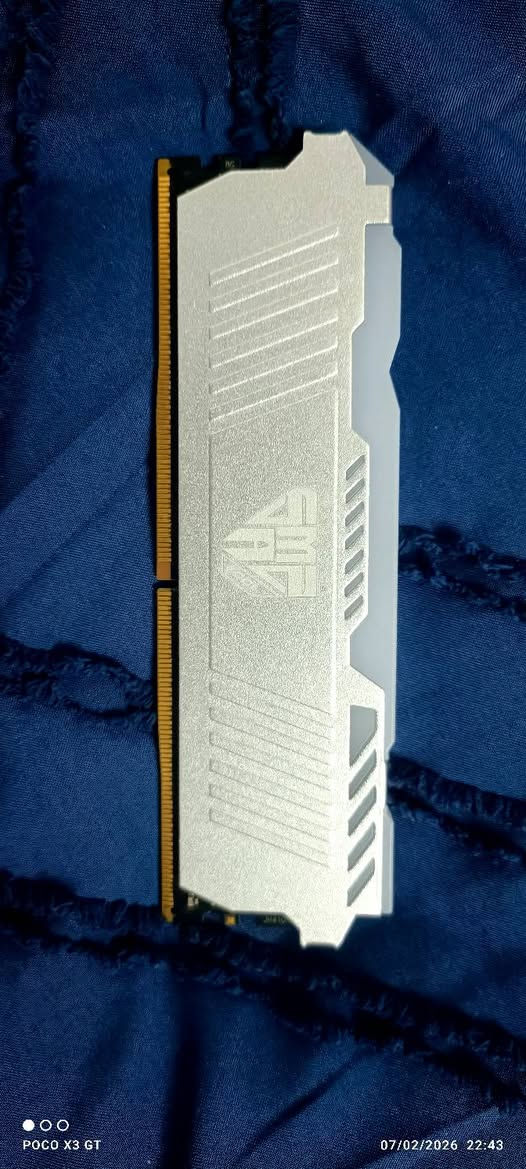 رامات 
105 
مع توصيل قفل غير قابل للتفاوض 
Mas 2x8 16gb 3600hz rgb
***********
