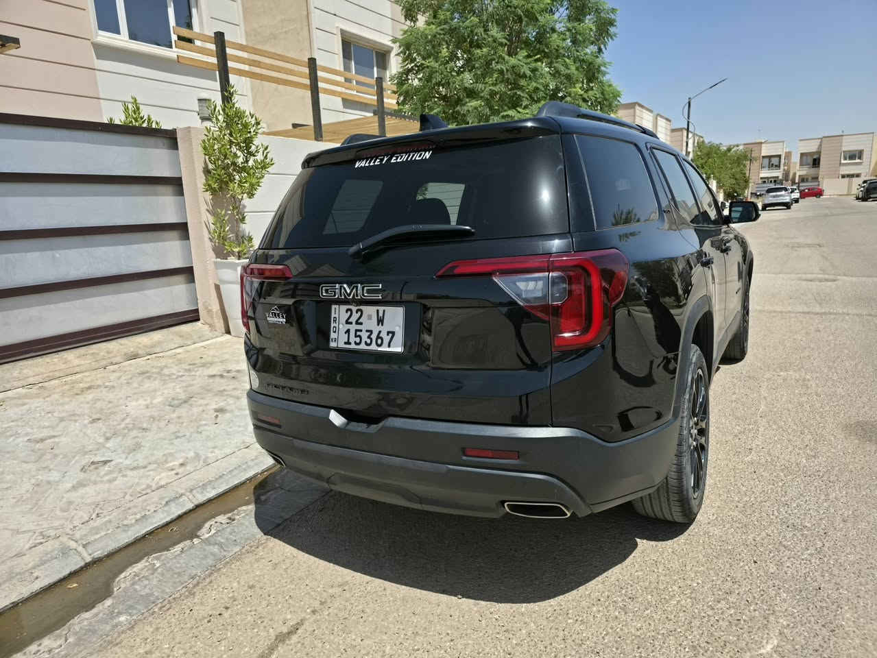 جي ام سي اكاديا SLT موديل  2023 
 وارد امريكي 🔥
فول مواصفات 
 الفتحة 
الحادث طخة امامي  بامريكا  
عداد المسافة 40 الف
محرك 6 سلندر 3600
دفع رباعي تشغيل عن بعد
تبريد 3 قطع امامي وخلفي وسقف
تبريد وتدفئة كشنات
تحكم كهربائي كرسي السائق والراكب
تحكم ستيرن جهتين بلوتوث وحاكية 
وكروس سرعة تحكم صوت
رادار امامي مانع تصادم
حساس امامي و خلفي
كامرة خلفية
حساسات ورادارات الاجتياز الجانبية نقطة عمياء
حساس خطوط طريق عن الخروج من المسار
شاشة عرض سرعة على جامة امامية
لاياتات امامي زينون عالي وناصي 
مع حاجب LED وكشافات امامية وخلفية للضباب
كشنات جلد اسود مع تطريز 
نظام ABS مانع انزلاق ويل حجم 20
السعر 245  ورقة
رقم هاتف  ***********
