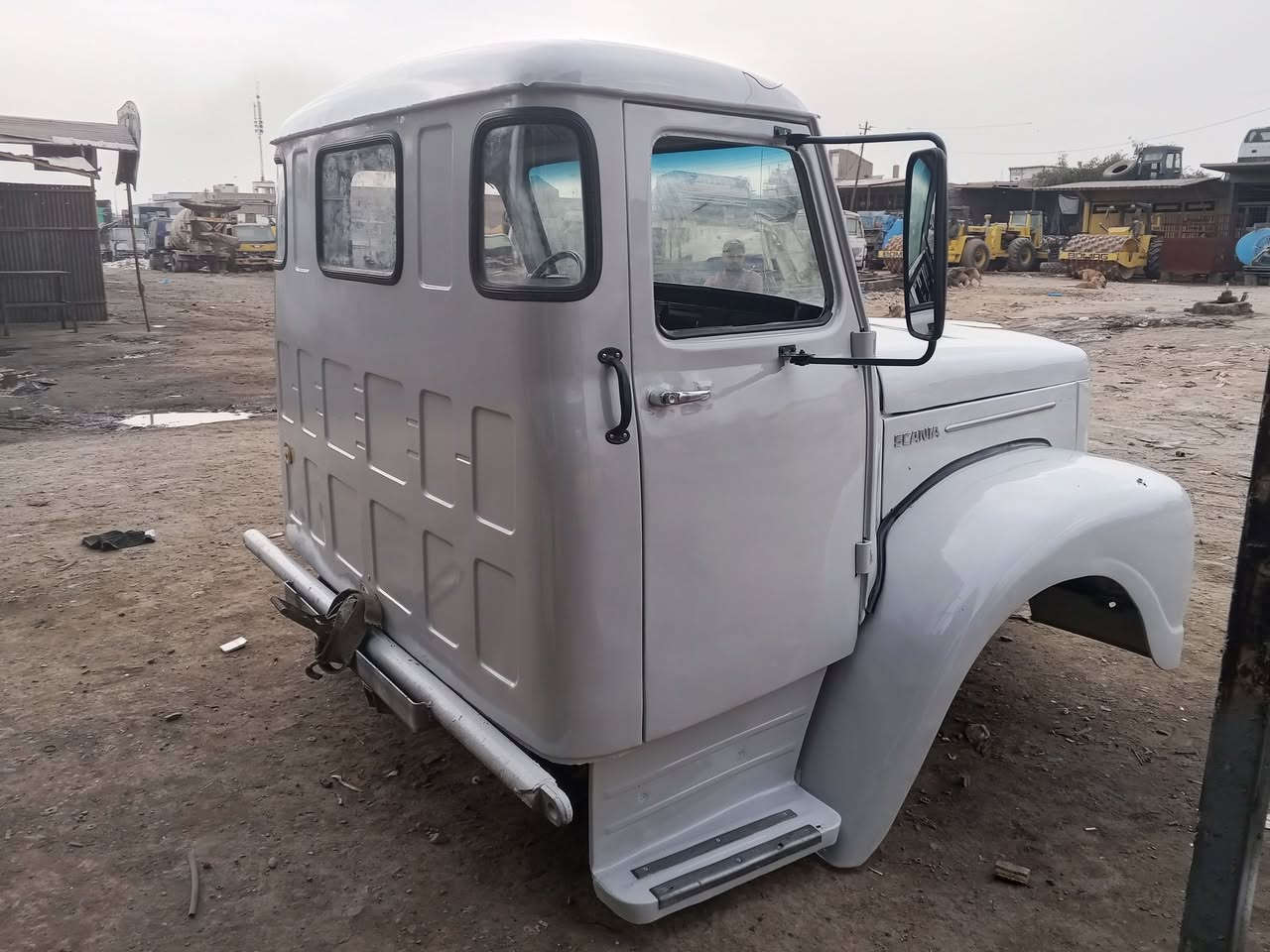 للبيع قماره ١١١
المكان بغداد كسره وعطش 
***********
